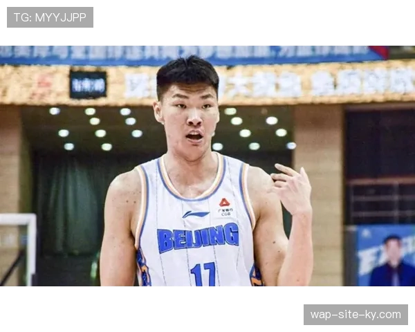 北京队精密阵地战创联盟最高命中率 周琦范子铭内线群控制前场篮板